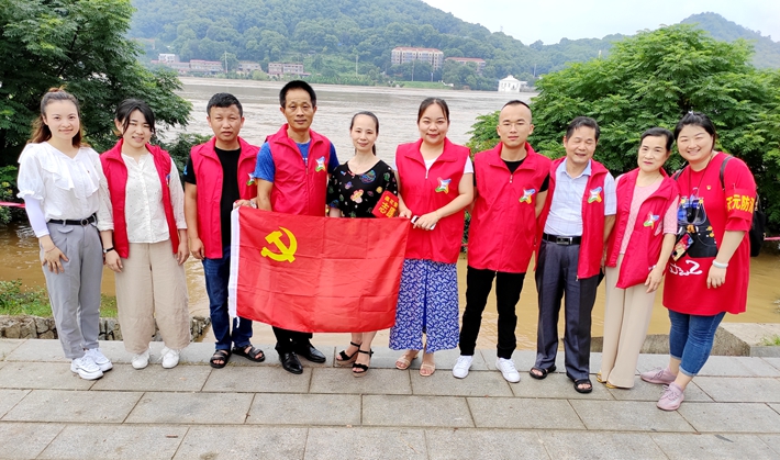 風(fēng)雨中彰顯責(zé)任擔當